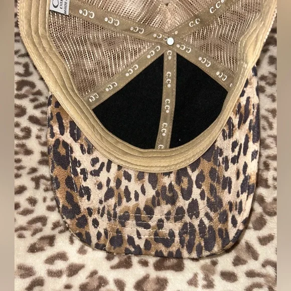 C.C‎ Exclusive Animal Print Fashion Back Cross Design Trucker Women's Hat Cap - Picture 5 of 6